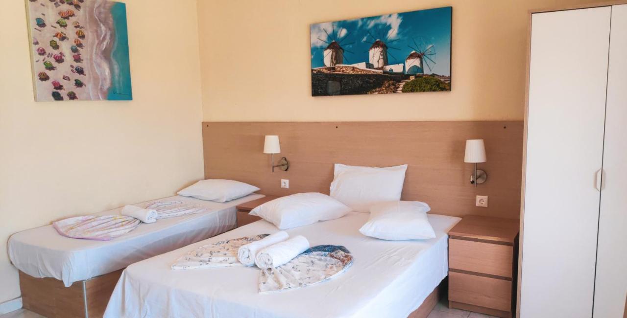 Jimmy'S Rooms Nea Potidea 외부 사진